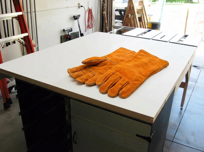 Jobsite‑Ready 14" Orange Welding Gloves